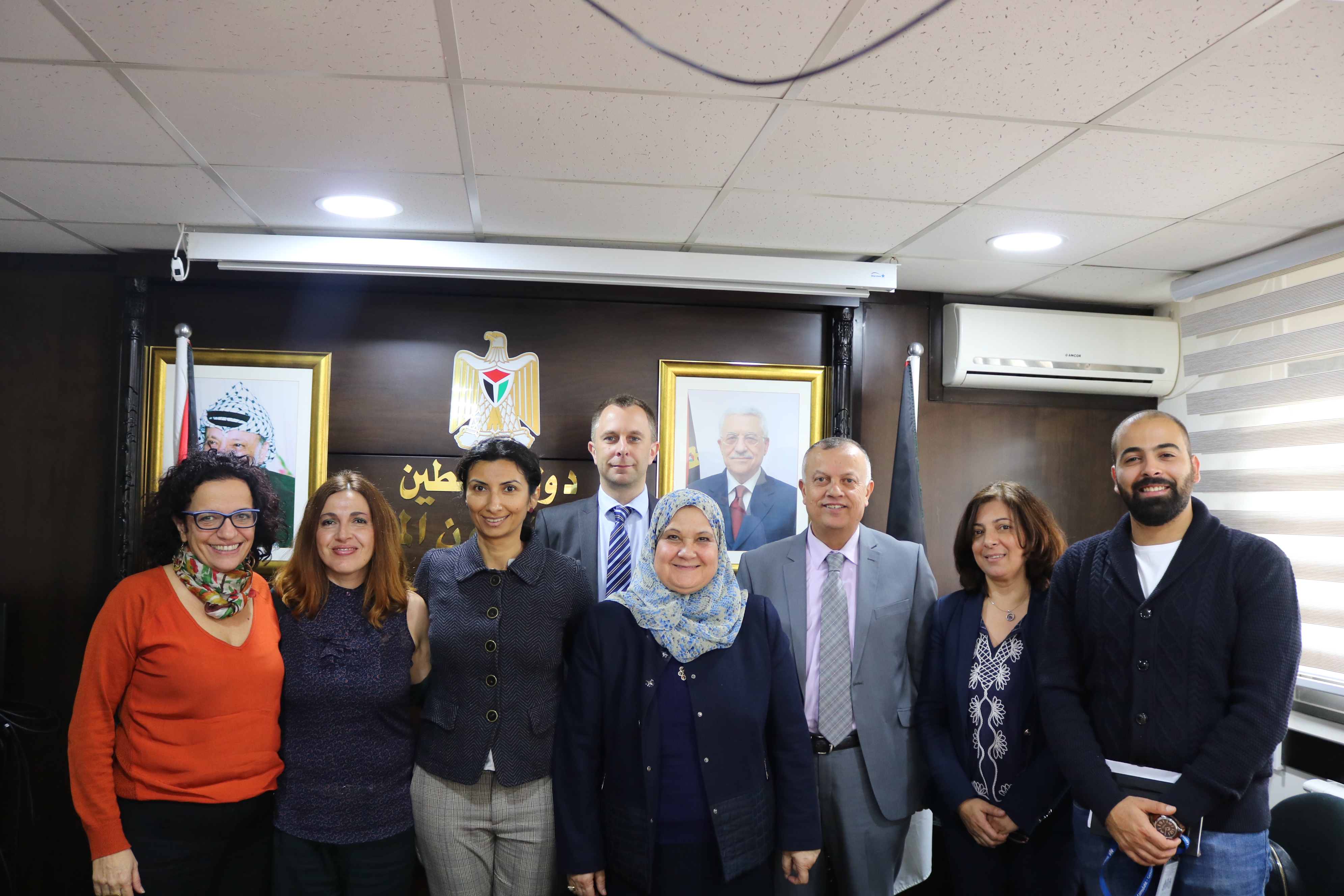 وزارة شؤون المرأة تبحث آليات التعاون مع القنصلية البريطانية  